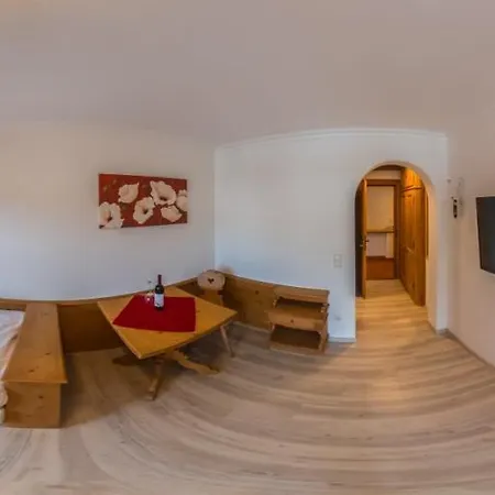 Hotel Laerchenhuegel 3*