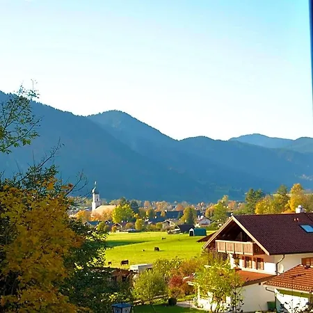 Laerchenhuegel Otel 3*